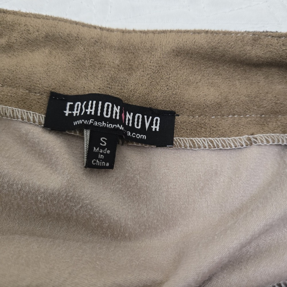 Fashion Nova Faux Suede Patchwork Mini Skirt Beige Pink Purple Hippie 90s Small - Picture 12 of 12